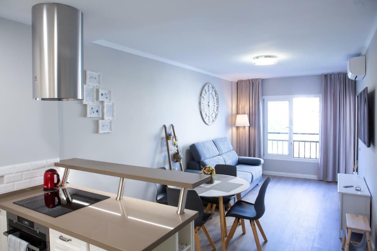 Beachfront Apartment In Fuengirola New Zewnętrze zdjęcie