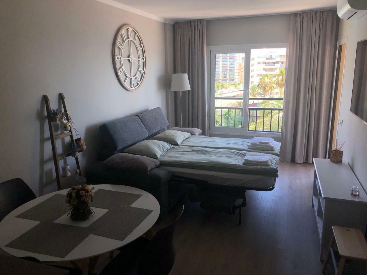 Beachfront Apartment In Fuengirola New Zewnętrze zdjęcie